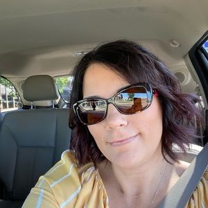 Meet your Posher, Lisa